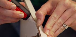 Wood glue is not solution to fix peeling vinyl